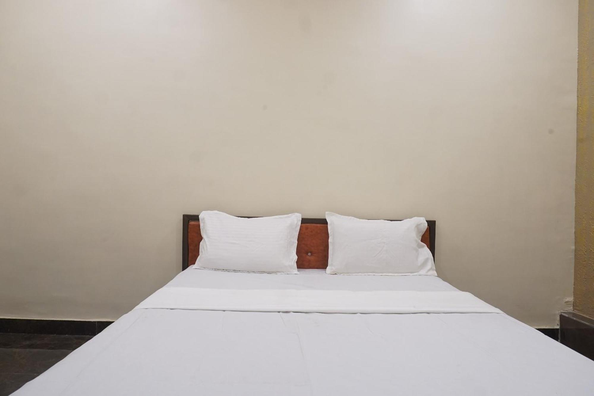 Yashraj Resorts Somatane Buitenkant foto